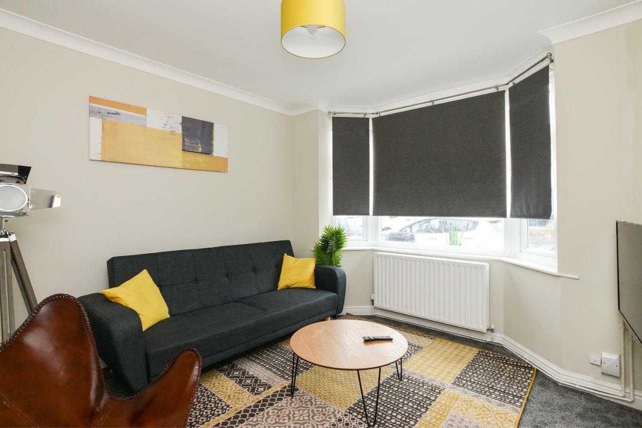 Vila Cosy House In The Heart Of Beeston With Free Parking And Wifi Nottingham Exteriér fotografie