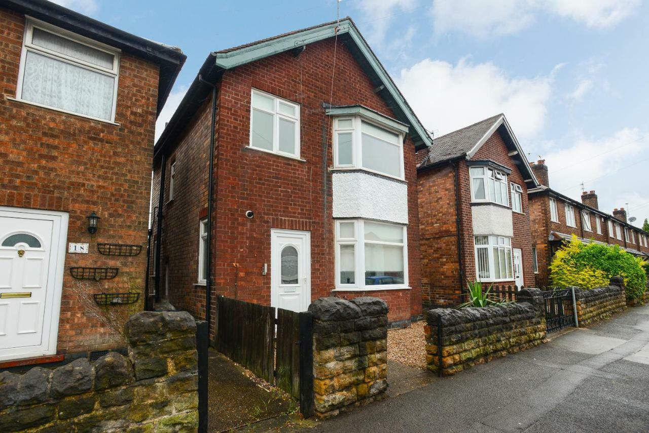 Vila Cosy House In The Heart Of Beeston With Free Parking And Wifi Nottingham Exteriér fotografie